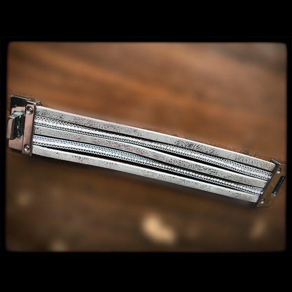 EXPRESS Cuff Bracelet - Picture 4 of 4